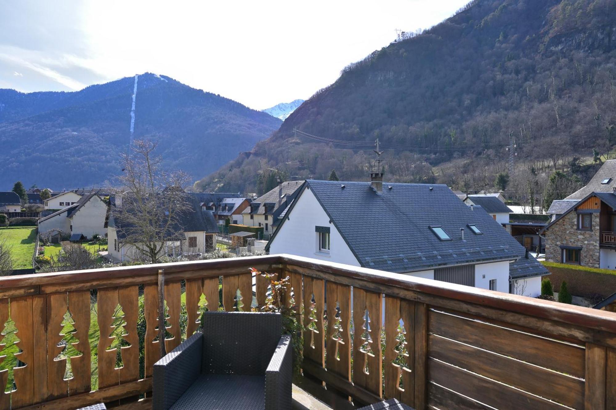 A 208 Pics D'Aran Lejlighed Bagnères-de-Luchon Eksteriør billede