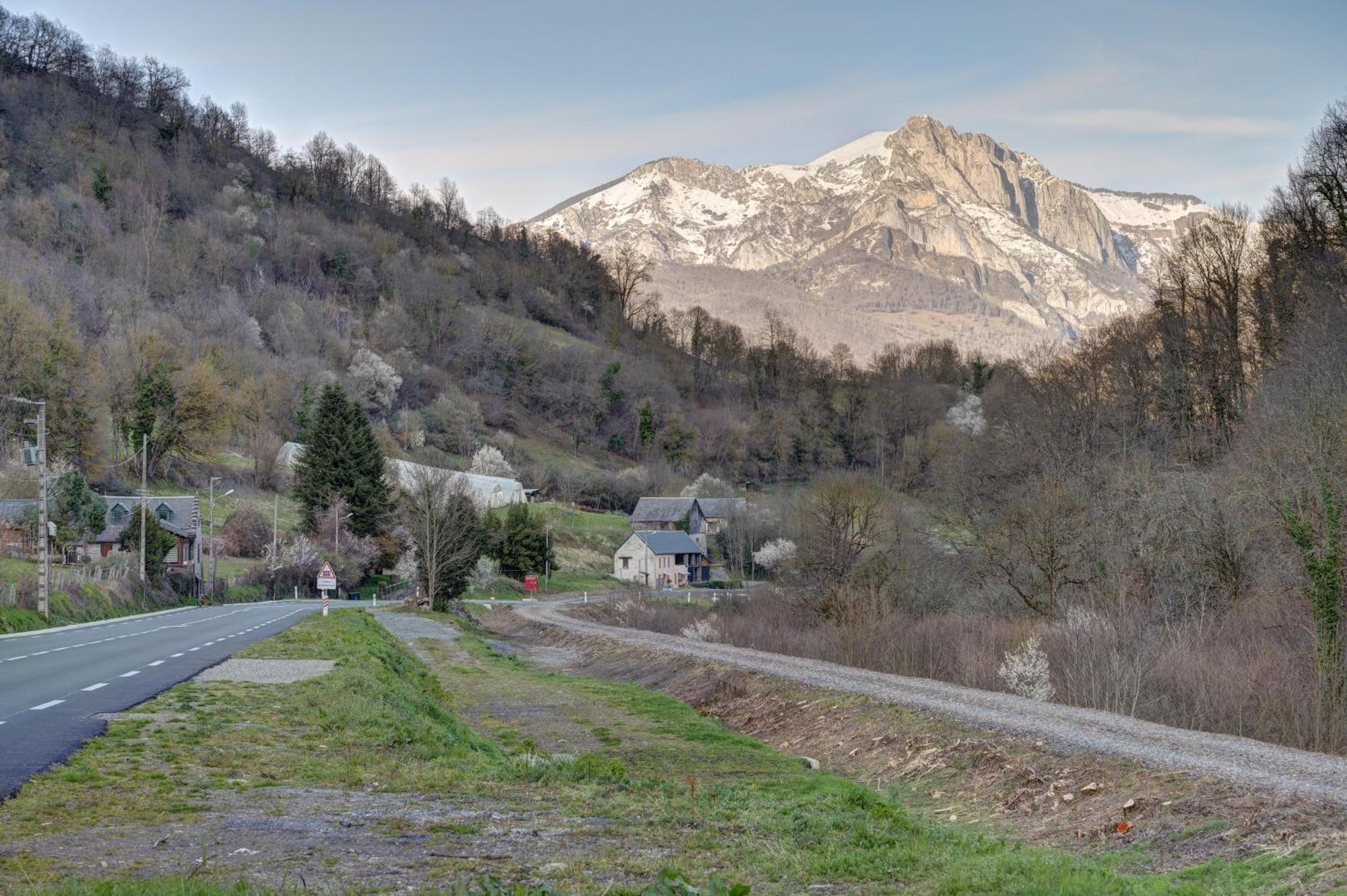 A 208 Pics D'Aran Lejlighed Bagnères-de-Luchon Eksteriør billede